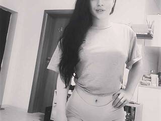 Erotický videohovor myiadoll