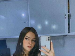 Erotický videohovor Nahiara-Evans