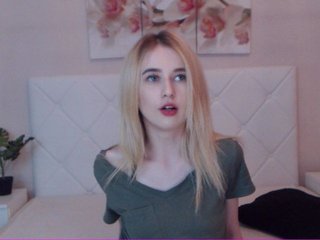 Fotografie Crimewave The target is 4154. Hello! I am Anna. If that Lovense -ON (included and inside in any way) I will show my legs for 20 current, chest 88 current, naked 222. I play on nerves in private chat)