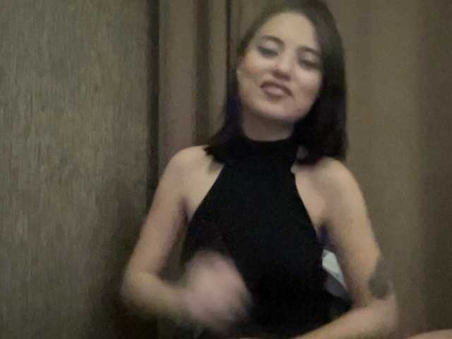 Snímky obrazovky vysielania Nanny777