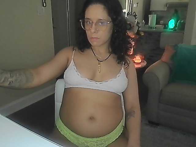 Snímky obrazovky vysielania NativeAmericanSeductress