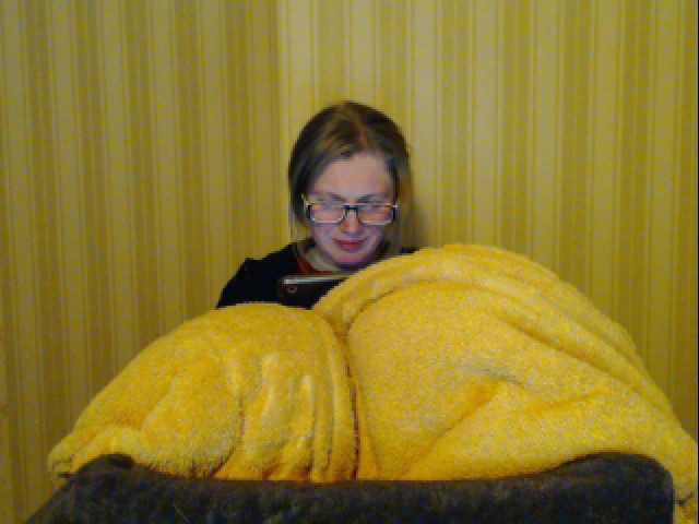 Snímky obrazovky vysielania naturalblonde