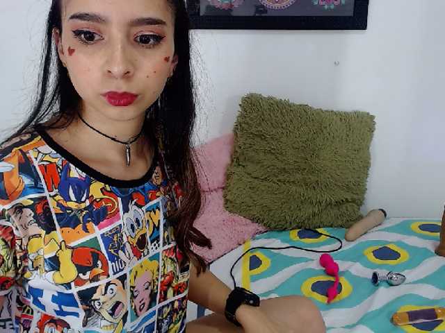 Fotografie natural_mia Hey!!! GOODMORNING ... My pussy need vibes for ride my bigtoy/pvt OPEN #lovense #lush on. #teen #young #latina #anal