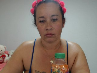 Snímky obrazovky vysielania naughty-lady