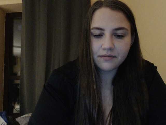 Snímky obrazovky vysielania NaughtyAfina