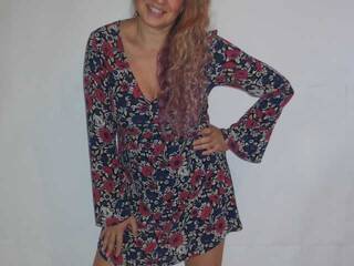 Erotický videohovor NelleTEASE