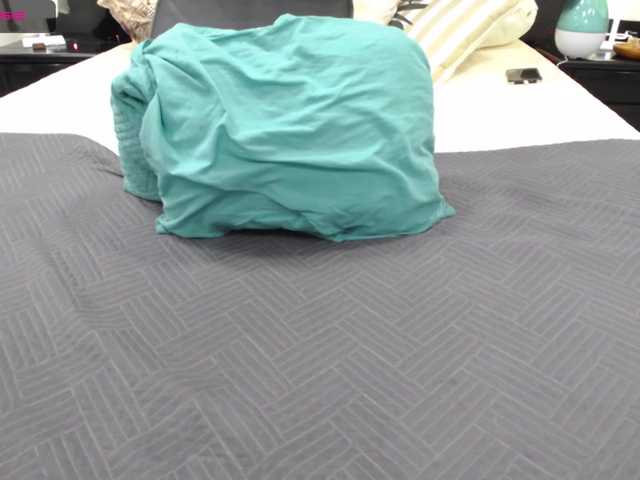 Snímky obrazovky vysielania Nicoleex