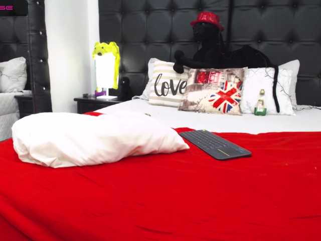 Snímky obrazovky vysielania Nicoleex