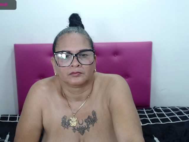 Fotografie NinaXMilf hello my loves I am very hot wanting to fulfill your rich fantasies cum....squirt... Deep throat
