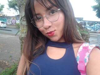 Erotický videohovor Nini-23