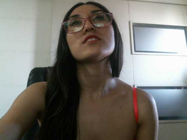 Snímky obrazovky vysielania Ninimoon