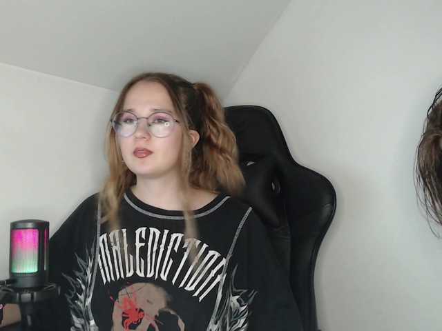 Snímky obrazovky vysielania NpsButHot