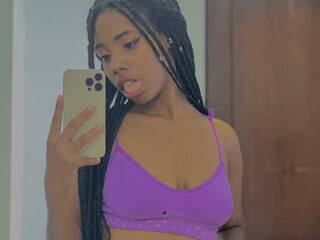 Erotický videohovor Nyomi-Jay