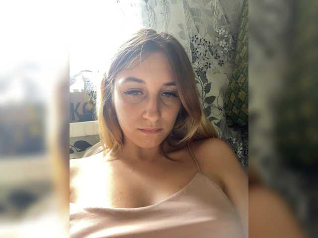 Snímky obrazovky vysielania Oapwofxs