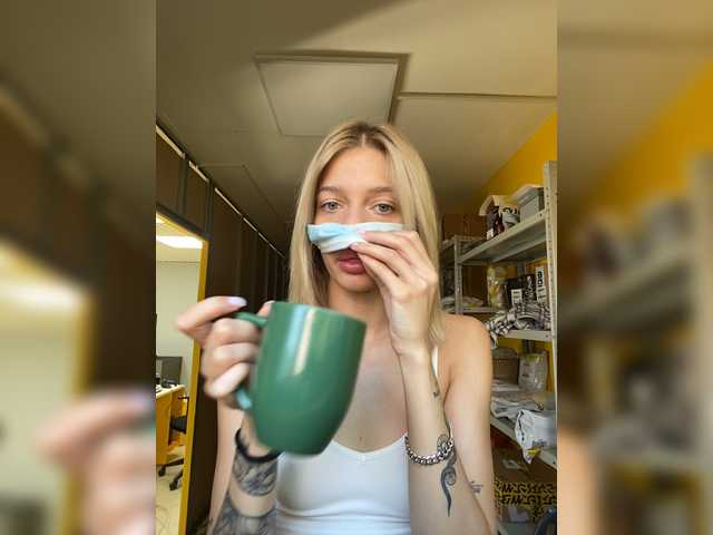 Snímky obrazovky vysielania angel_loove