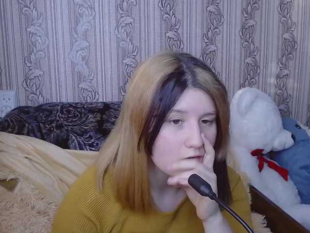 Snímky obrazovky vysielania OlexiaSweet