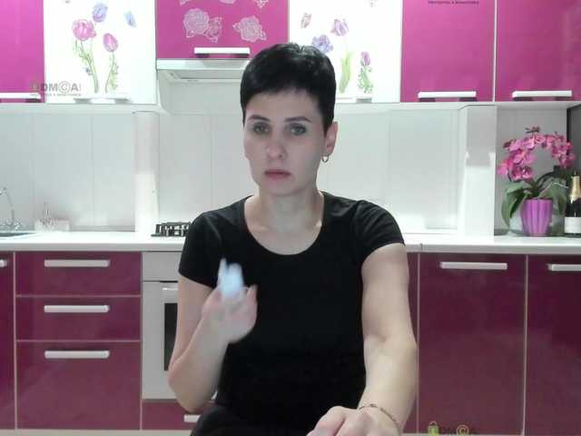 Snímky obrazovky vysielania Olivija2020