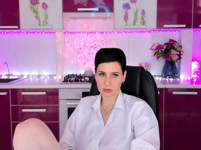 Snímky obrazovky vysielania Olivija2020