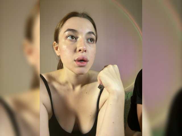 Snímky obrazovky vysielania Only_him