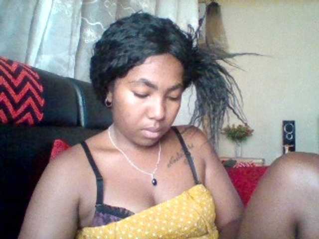 Snímky obrazovky vysielania Ornellah