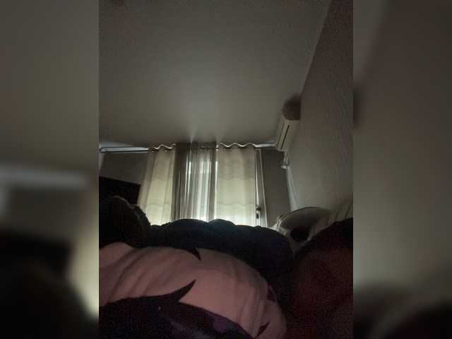 Snímky obrazovky vysielania Pando4kaaa