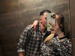 Erotický videohovor Parejaveintidos