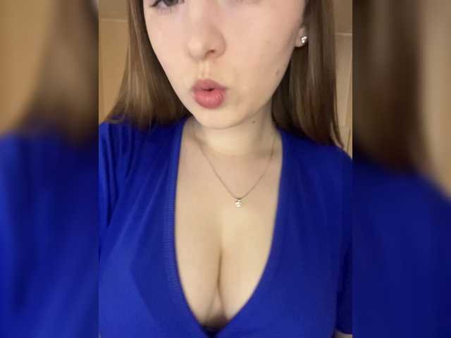 Snímky obrazovky vysielania AlinaRay