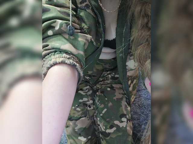 Snímky obrazovky vysielania KOTENOCHEK27