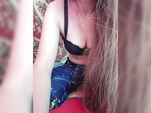 Snímky obrazovky vysielania KOTENOCHEK27