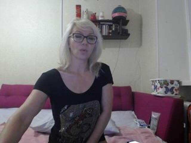 Snímky obrazovky vysielania Pixie12