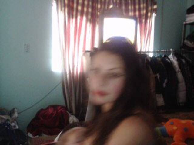 Snímky obrazovky vysielania playfullsexxx