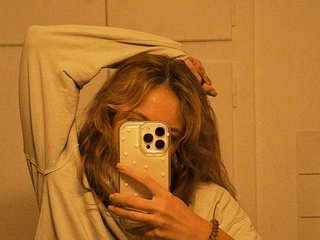 Erotický videohovor poppysweety122