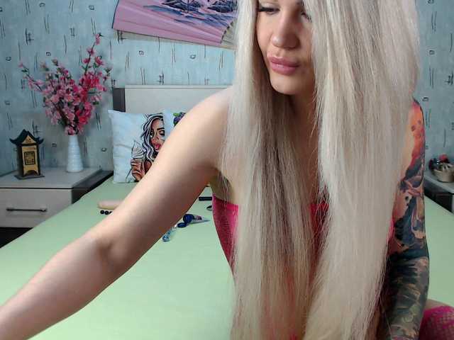 Fotografie prettyblonde (TOY IN FULL PVT) random vibration 21 tokens! see the menu type! Put love/