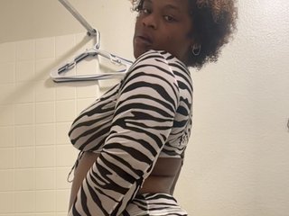 Erotický videohovor prettynthick12