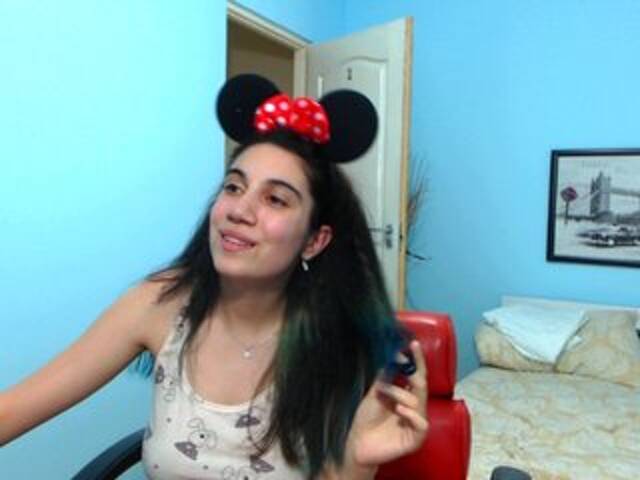 Snímky obrazovky vysielania prettyonee