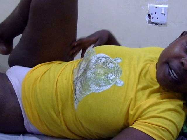 Snímky obrazovky vysielania Prettypussyy