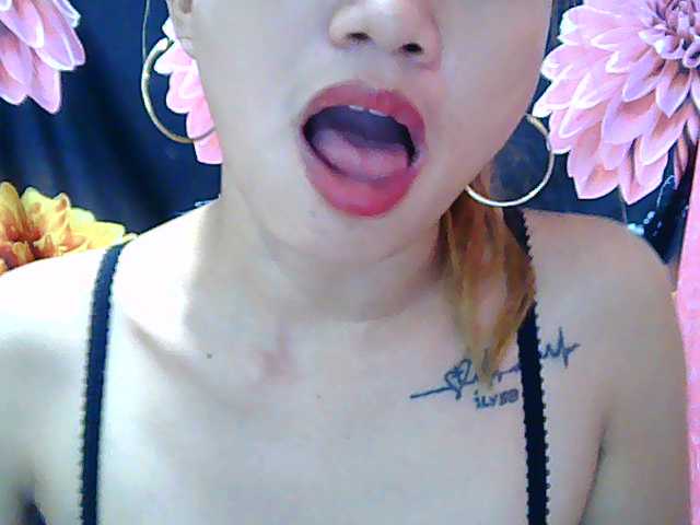 Snímky obrazovky vysielania Prettysam19