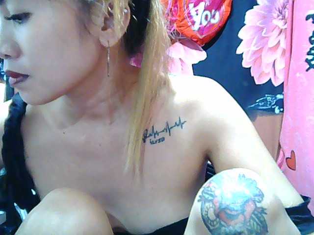 Snímky obrazovky vysielania Prettysam19