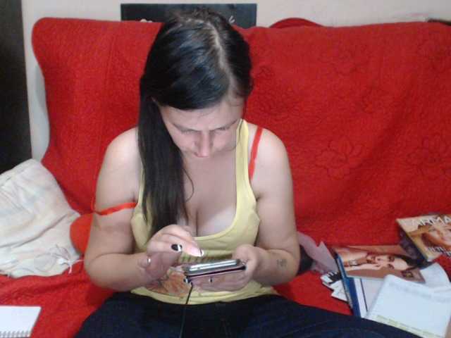 Snímky obrazovky vysielania PureJulie