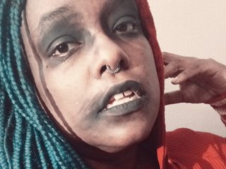 Erotický videohovor Queenie-Bee