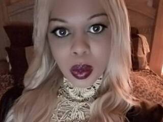 Erotický videohovor QueenMorgan