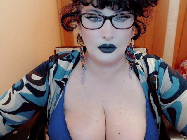 Fotografie QueenOfSin GODESS ​OF ​YOUR ​SOUL ​AND ​QUEEN ​OF ​SIN ​IS ​HERE!​SHOW ​ME ​YOUR ​LOVE ​AND ​I ​SHOW ​YOU ​PARADISE!#​mistress#​bbw