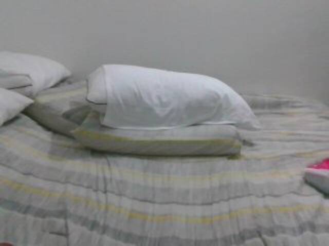 Snímky obrazovky vysielania rachelsensual