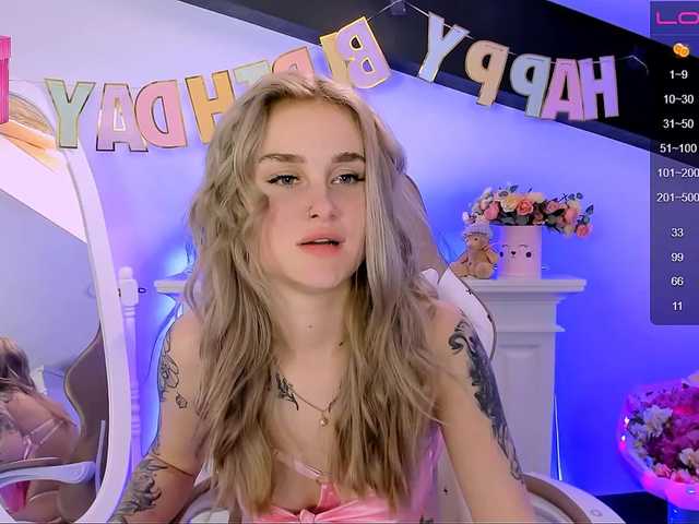 Snímky obrazovky vysielania Ravenaaa