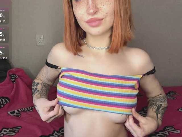 Snímky obrazovky vysielania RayniraJones