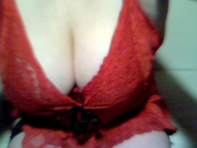 Fotografie redcherry I love to caress my pussy and cum in ecstasy, your gifts cheer up and make my pussy get wet Make love. I have a sound, turn it on