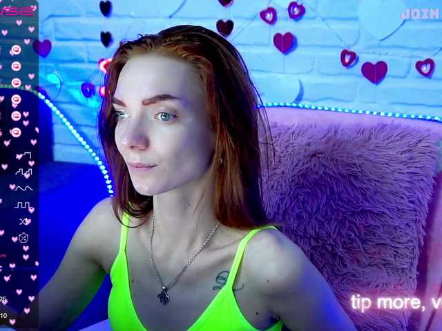Fotografie redheadgirl My last broadcast today lets have fun