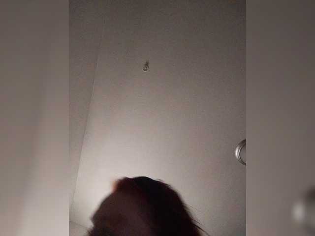 Snímky obrazovky vysielania Redsworld0724
