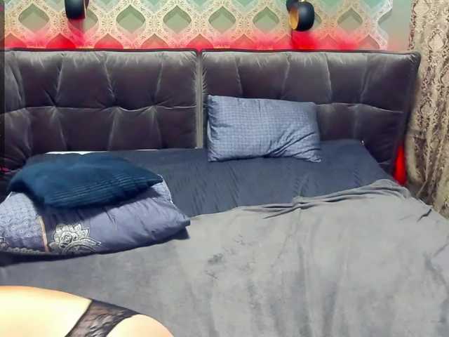 Snímky obrazovky vysielania RihanaFox