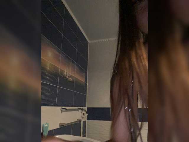 Snímky obrazovky vysielania RitaAdler